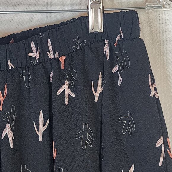 Le Lis Black with Tonal Brown Cactus Fully Lined Poly Span Shorts Macy's Size L - Picture 5 of 16